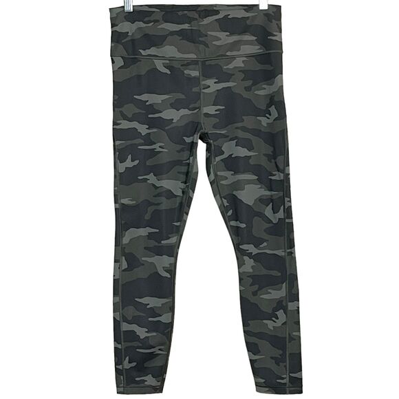 Athleta Ultimate 7/8 Tights High Waist Camo Leggings Stash Pockets Size M - Picture 5 of 10